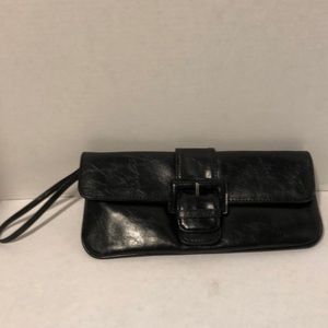 Lulu Black clutch